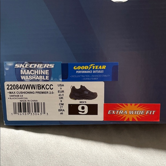 Skechers Men's Black Athletic Shoes - Picture 4 of 4